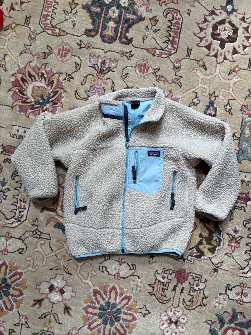 Patagonia Light Blue and Cream retro pile fleece jacket